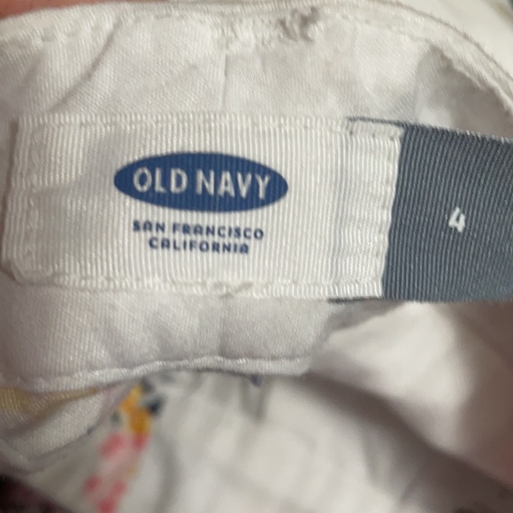 Woman - Picture 5 of 7